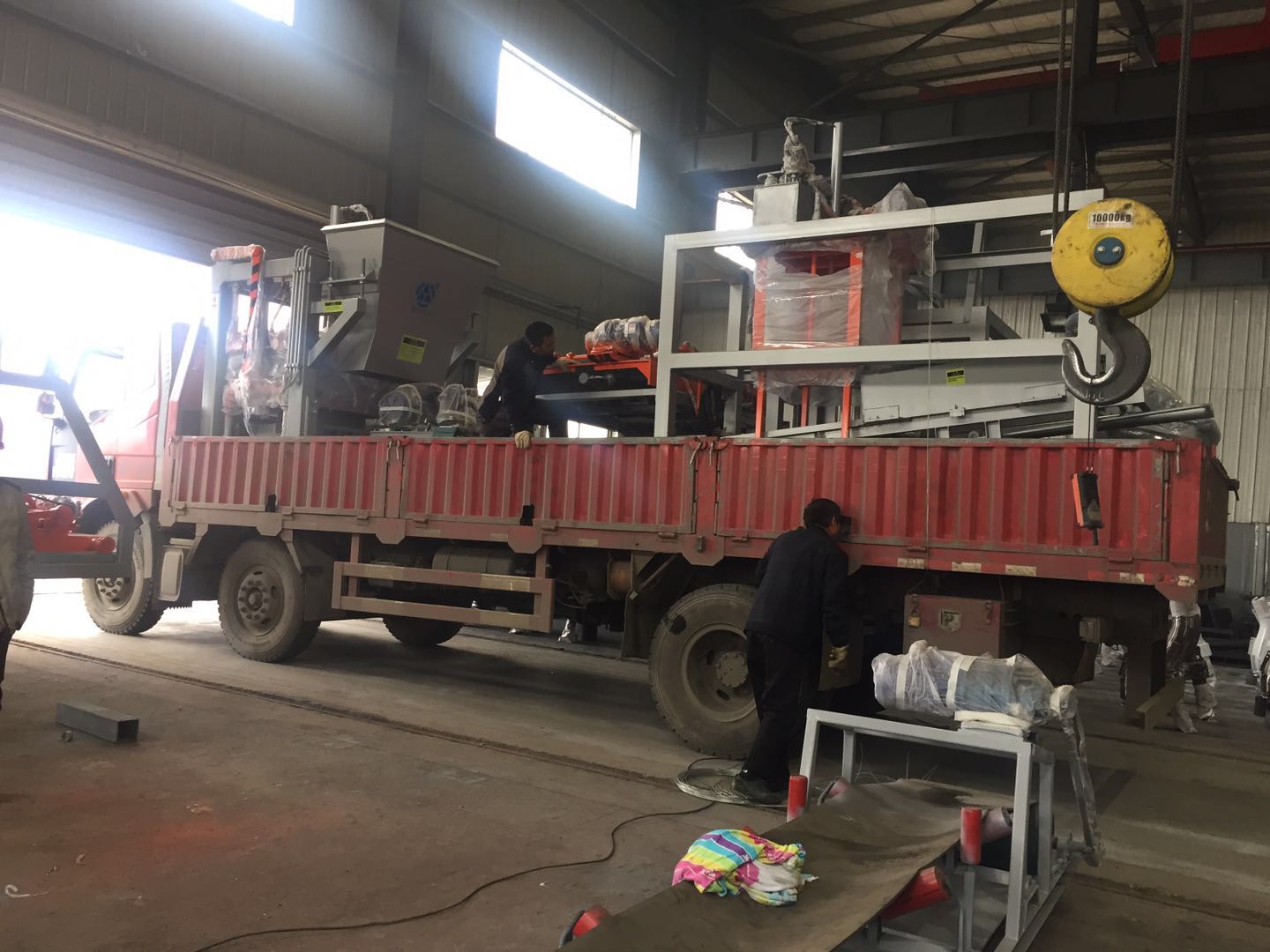 湖南省漣源市白馬山鎮(zhèn)石總訂購的QTY5-15今天發(fā)貨啦！